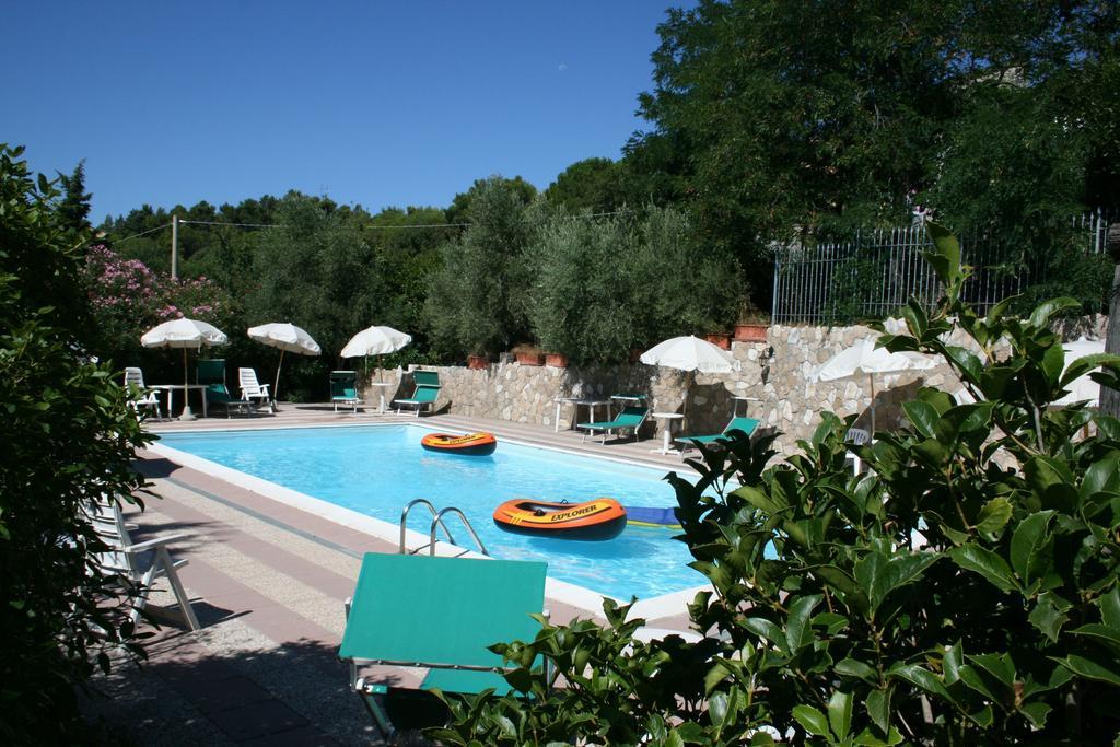 Hotel Ristorante Villa Paradiso Riparbella Zewnętrze zdjęcie