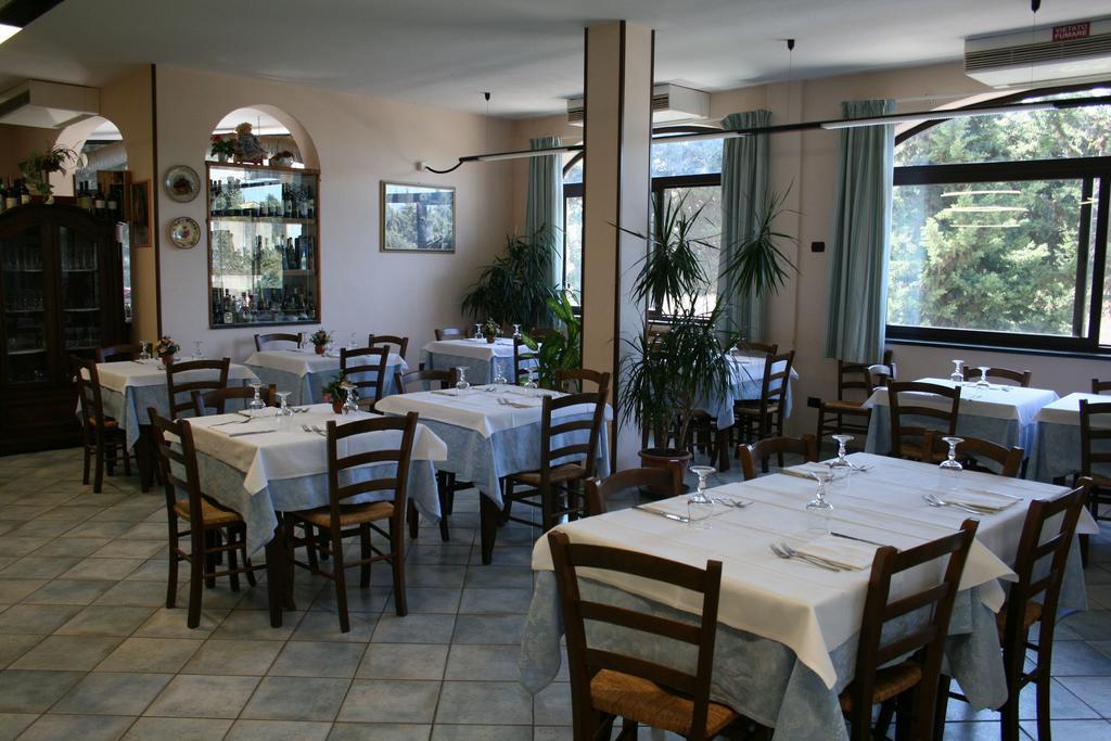 Hotel Ristorante Villa Paradiso Riparbella Zewnętrze zdjęcie