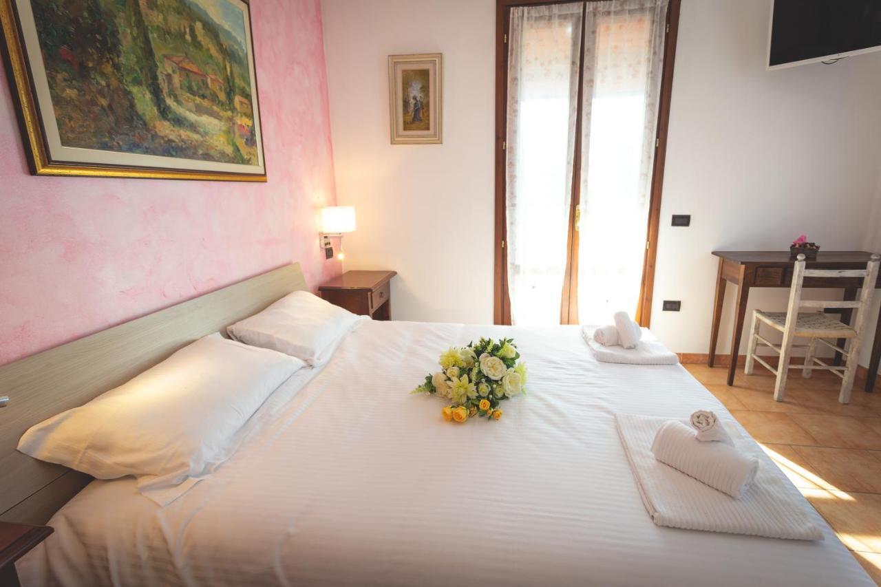 Hotel Ristorante Villa Paradiso Riparbella Zewnętrze zdjęcie