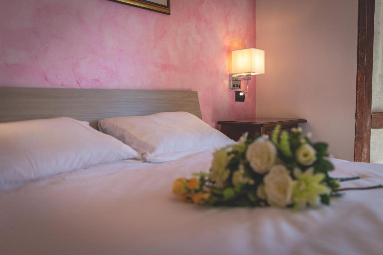 Hotel Ristorante Villa Paradiso Riparbella Zewnętrze zdjęcie
